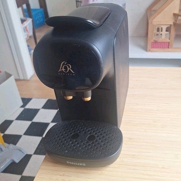 L'OR Barista Koffiezetapparaat (2024), Witgoed en Apparatuur, Koffiezetapparaten, Ophalen, Gebruikt, Koffiemachine, 2 tot 4 kopjes