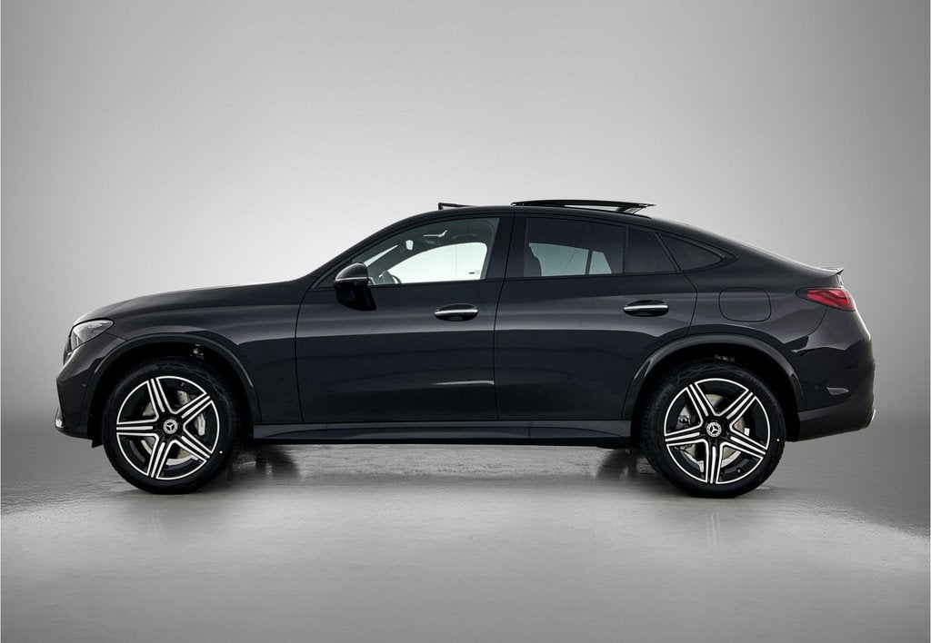 Mercedes-Benz GLC Coupé 300 e 4MATIC Sport Edition | Premiu, Auto's, Mercedes-Benz, Automaat, Zwart, Zwart, Plug-in hybride