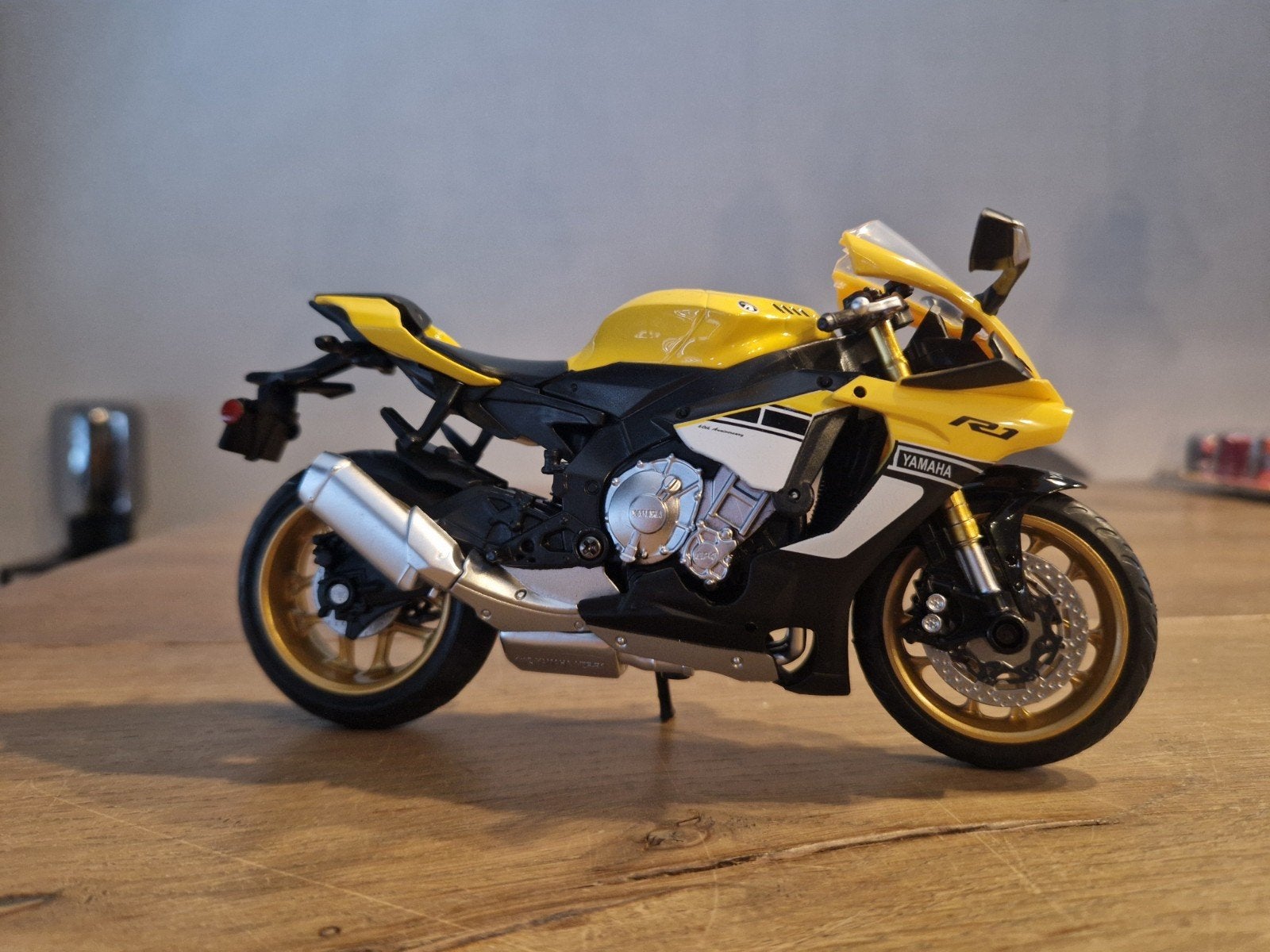 1:12 MSZ Yamaha R1 60th anniversary, Ophalen of Verzenden, Nieuw, 1:9 t/m 1:12, Auto