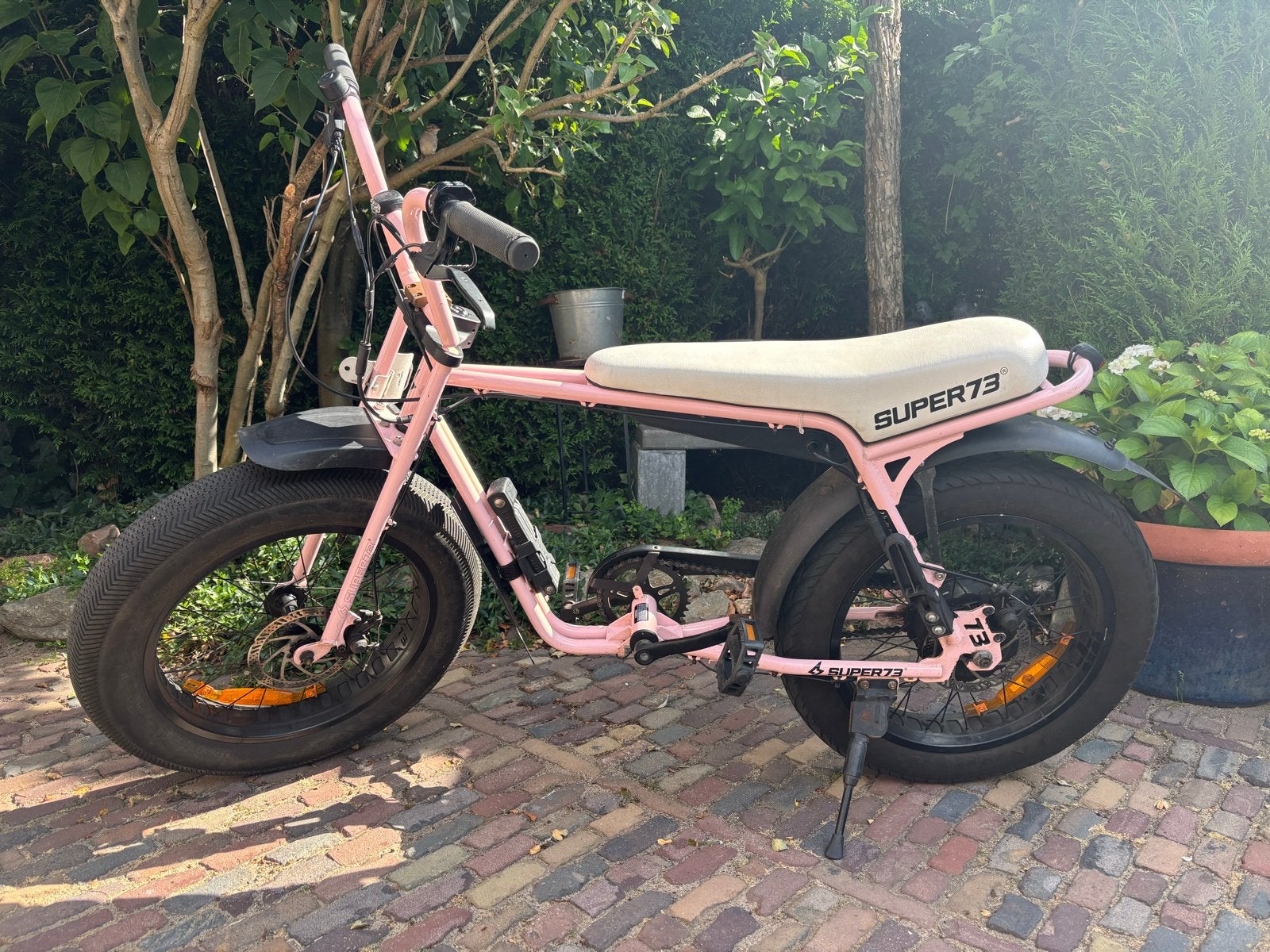 Super73 ZG - E-bike Fatbike Roze, Zo goed als nieuw, 59 cm of meer, 30 tot 50 km per accu, Ophalen