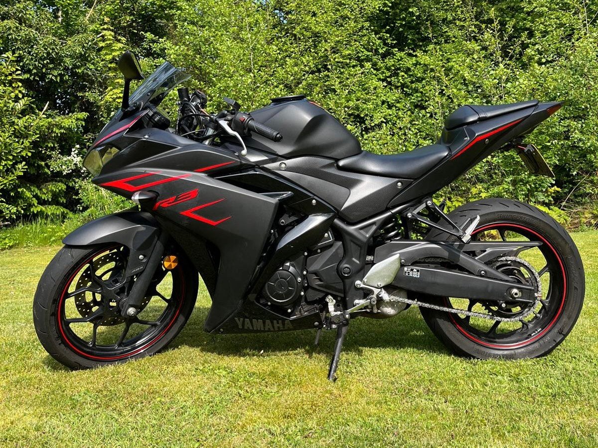 Yamaha R3 Mat Zwart, Motoren, Motoren | Yamaha, Minimaal motorrijbewijs A2, 12 t/m 35 kW, Sport, Particulier