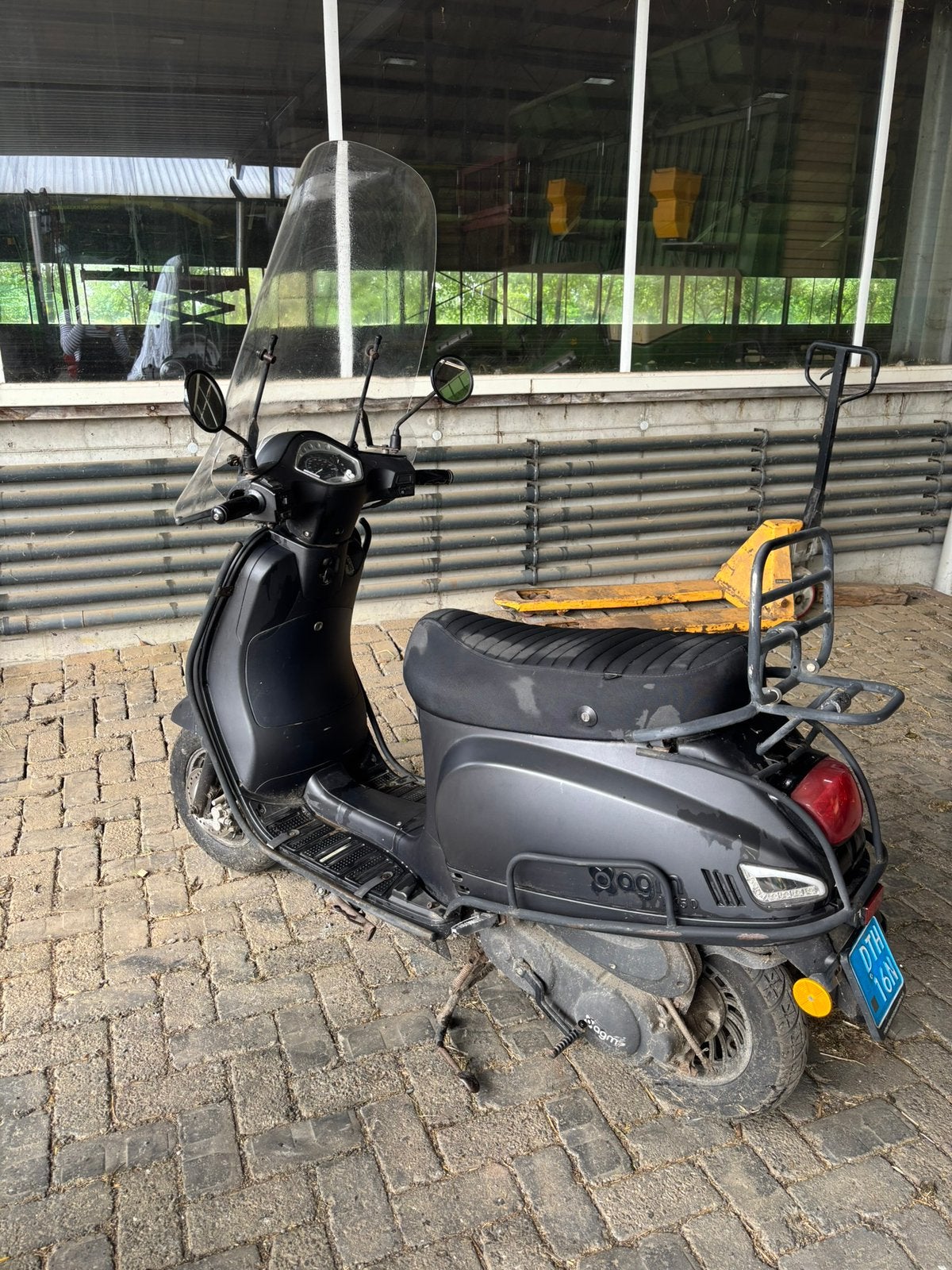 Agm scooter voor onderdelen, Fietsen en Brommers, Gebruikt, Benzine, Ophalen, Overige merken
