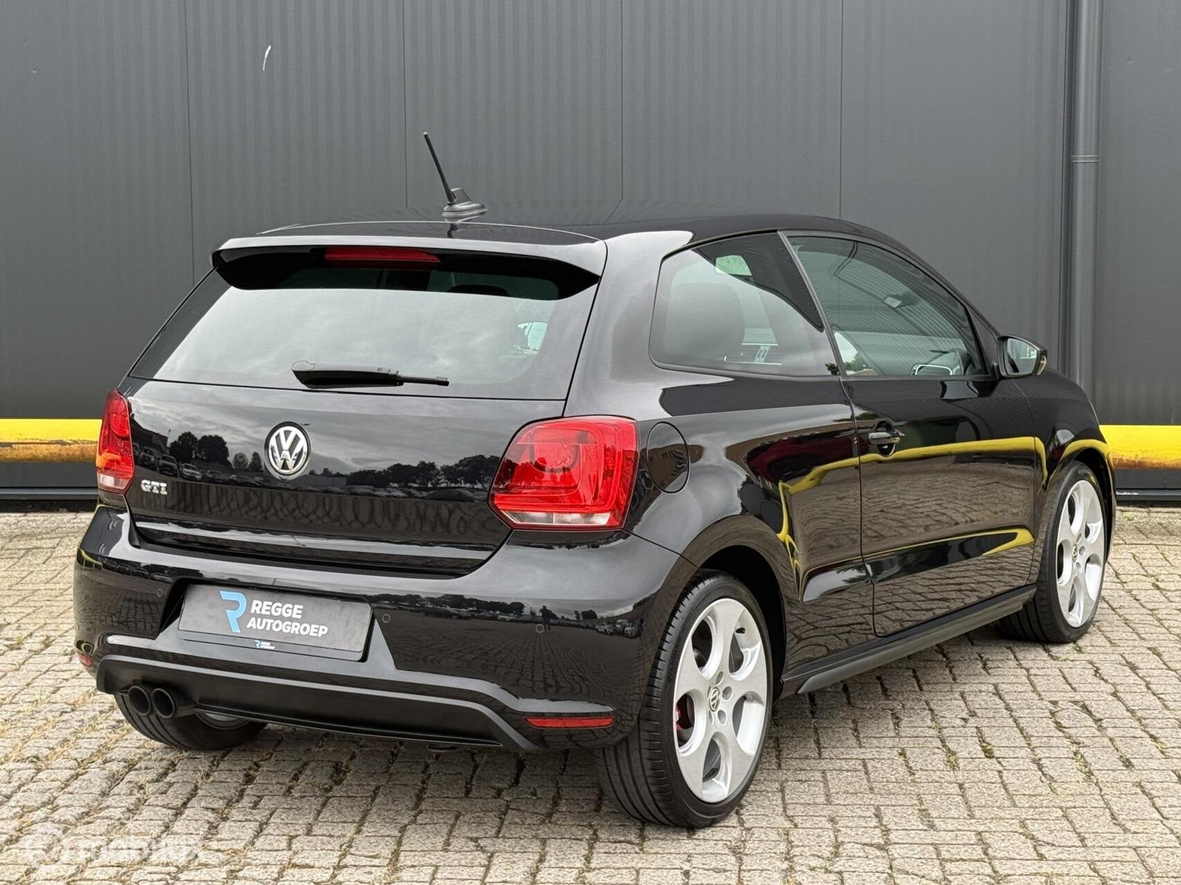 Volkswagen Polo 1.4 TSI GTI AUTOMAAT | CARPLAY, Auto's, Euro 5, 4 cilinders, 179 pk, Zwart
