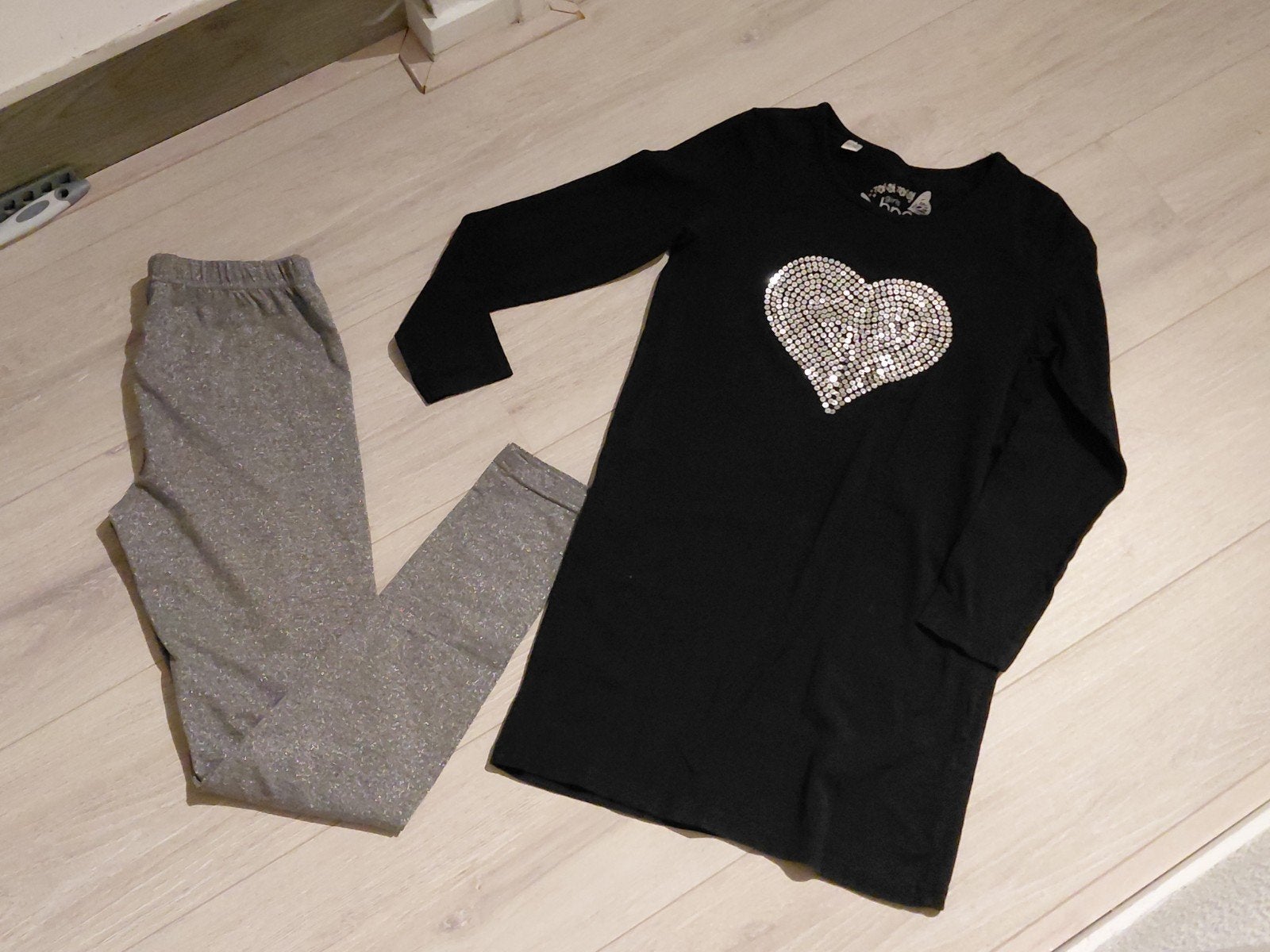Jurk en legging setje maat 140/146, Kinderen en Baby's, Girls Only / HEMA, Meisje, Ophalen of Verzenden, Zo goed als nieuw