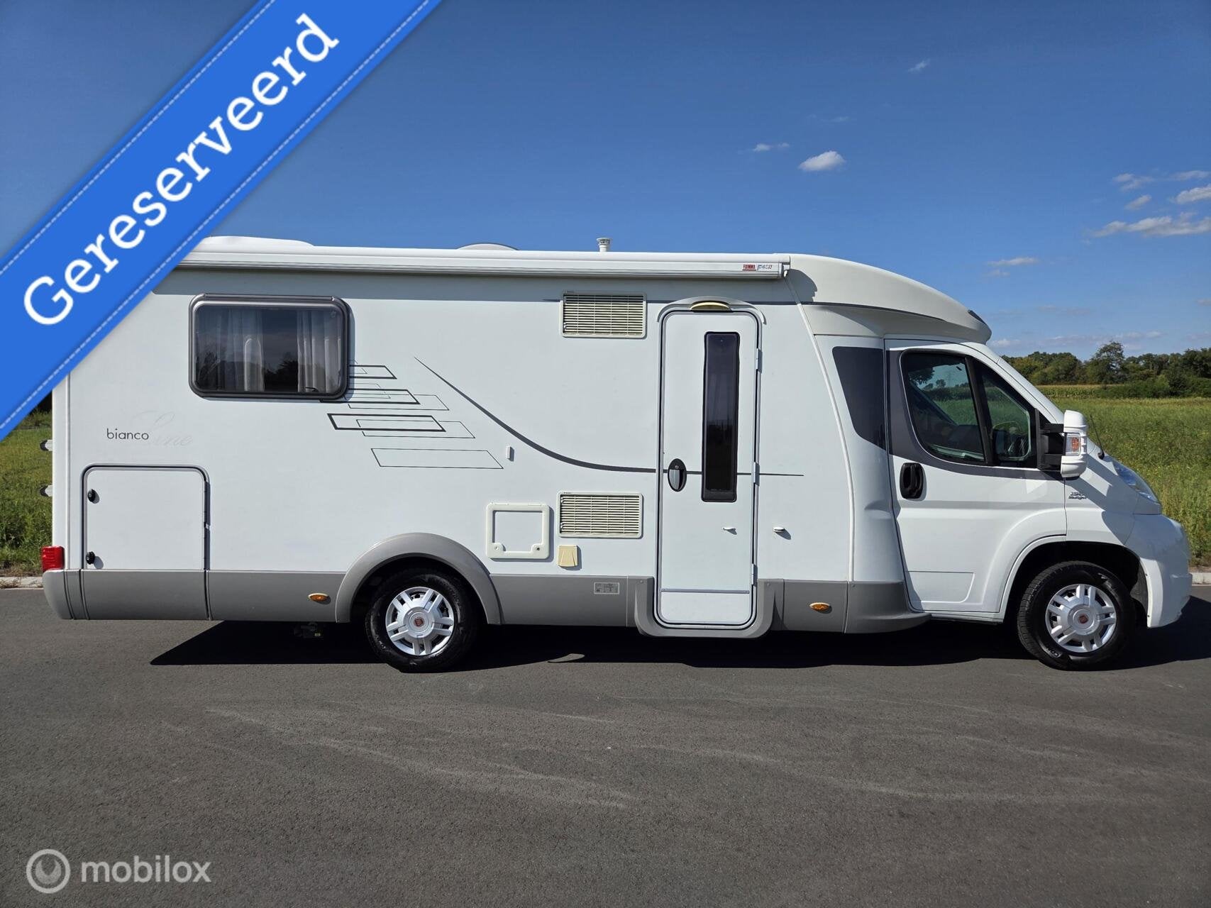 Hymer T698 CL Bianco Line 2013 ☆Queensbed-49.020km-Euro5, 7 tot 8 meter, Bedrijf, Hymer, Half-integraal