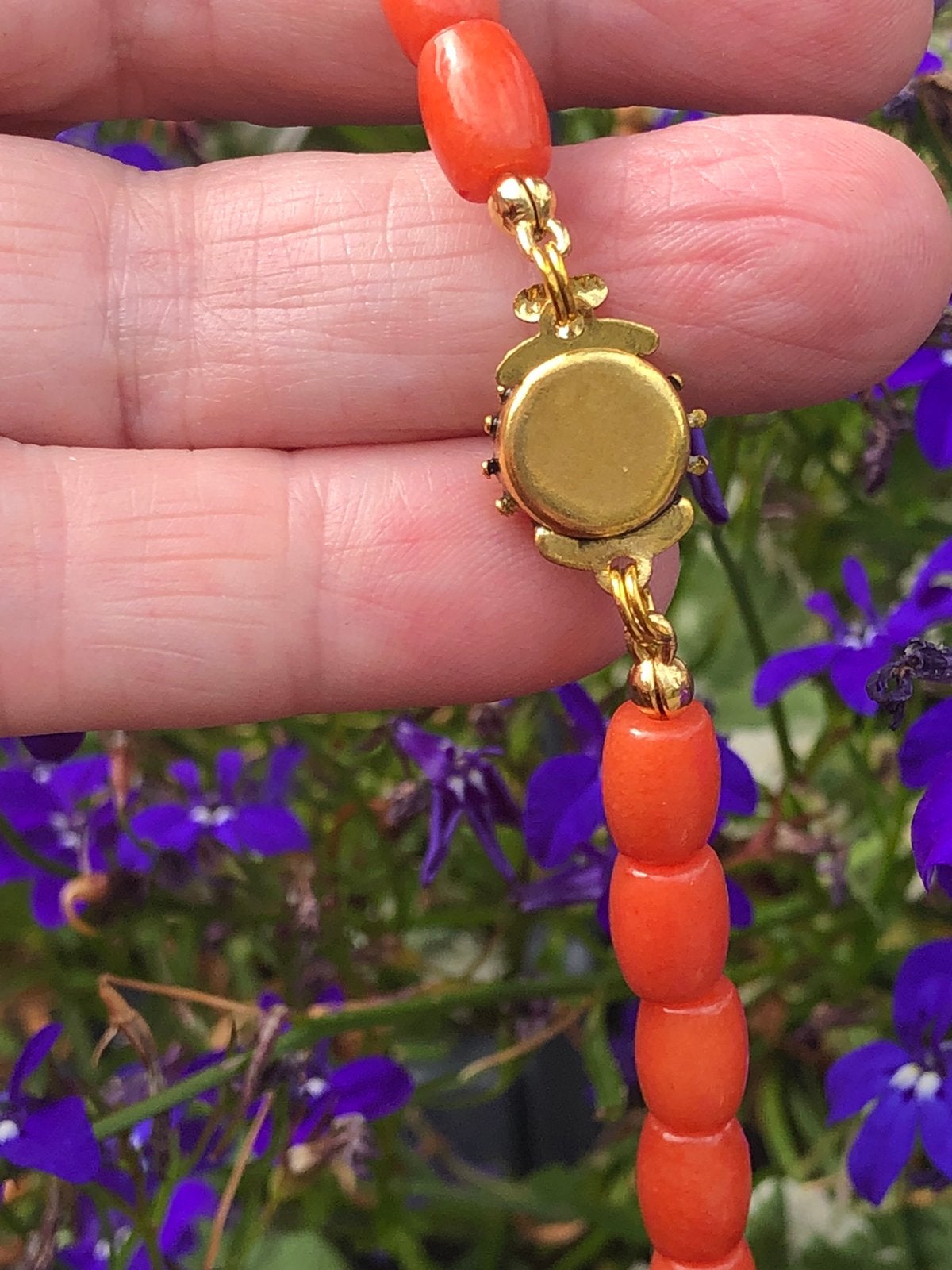 Koraal Ketting Goud Kleurig Slot Vintage 1975, Sieraden, Tassen en Uiterlijk, Kettingen, Ophalen of Verzenden, Zo goed als nieuw