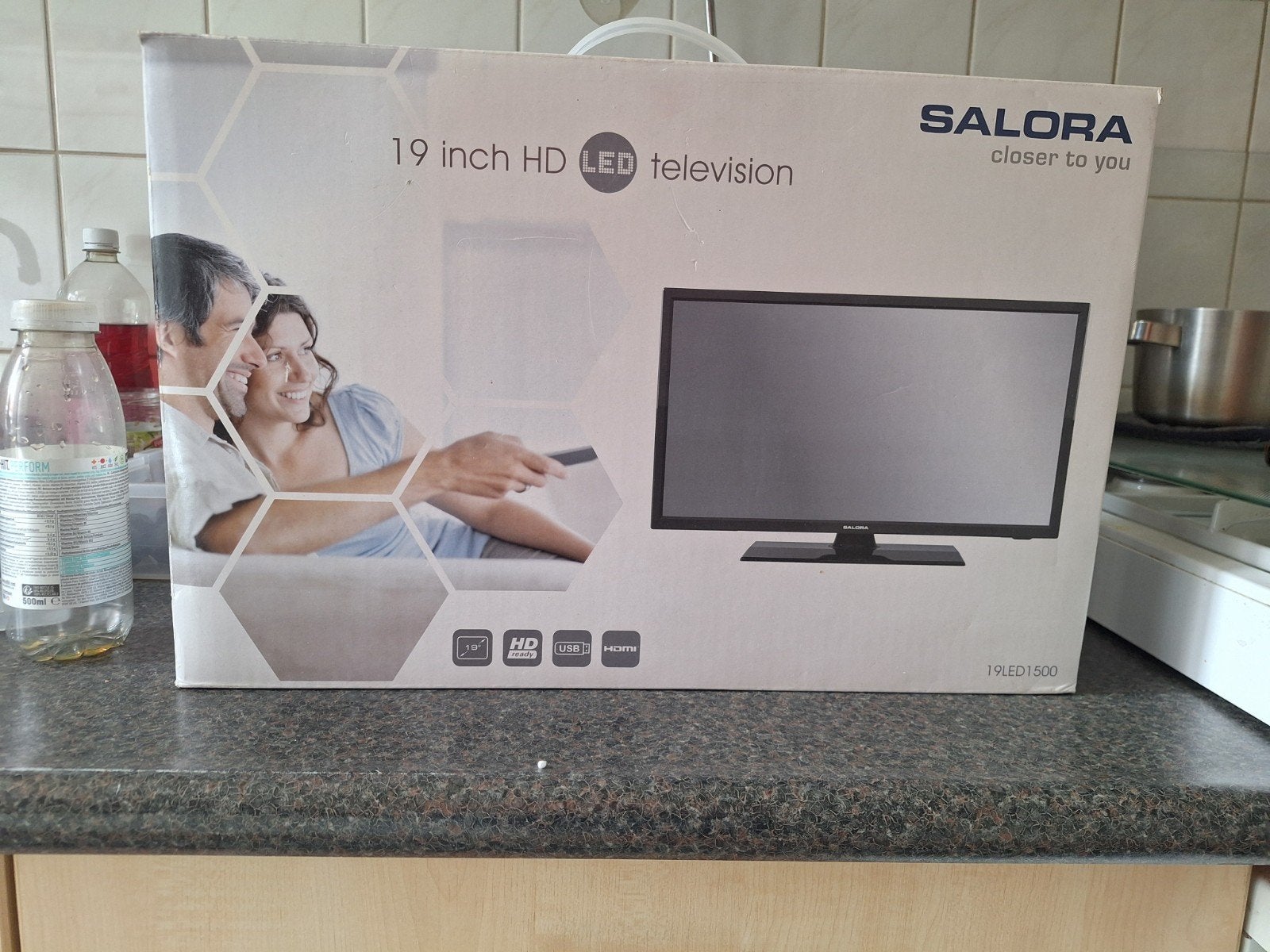 Salora 19 inch HD LED televisie - Nieuw in doos, Overige merken, LED, 50 Hz, HD Ready (720p)