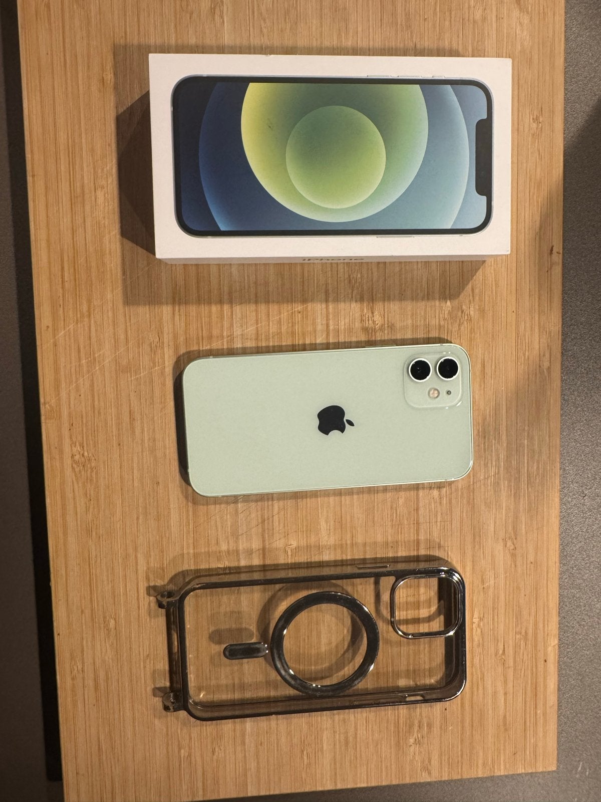 Apple iPhone 12 64 GB Groen - Zeer goede staat + hoesje!, Ophalen of Verzenden, Zo goed als nieuw, Zonder simlock, Zonder abonnement