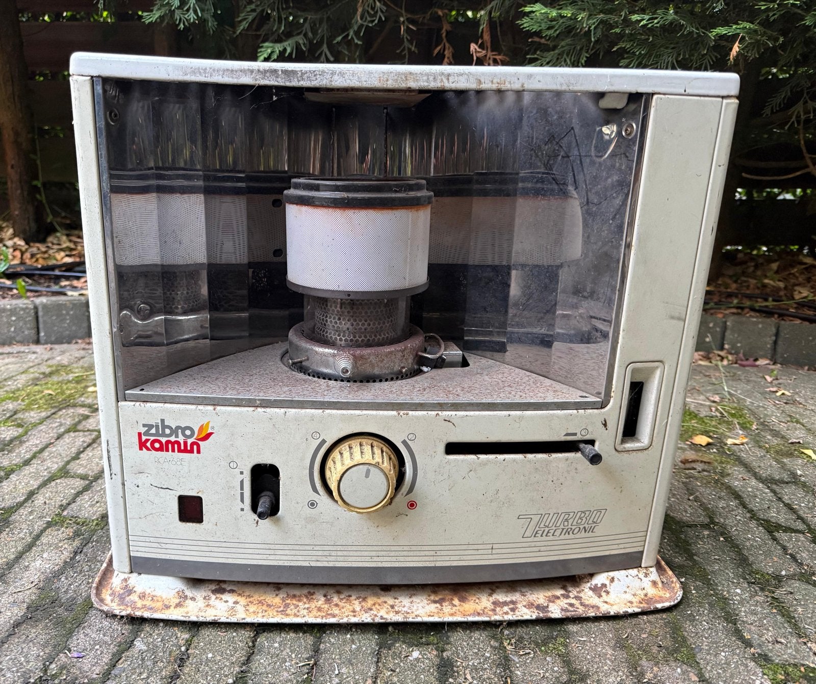 Zibro Kamin Turbo Electronic Petroleumkachel, Huis en Inrichting, Kachels, Ophalen, Gebruikt, Overige brandstoffen, Petroleumkachel