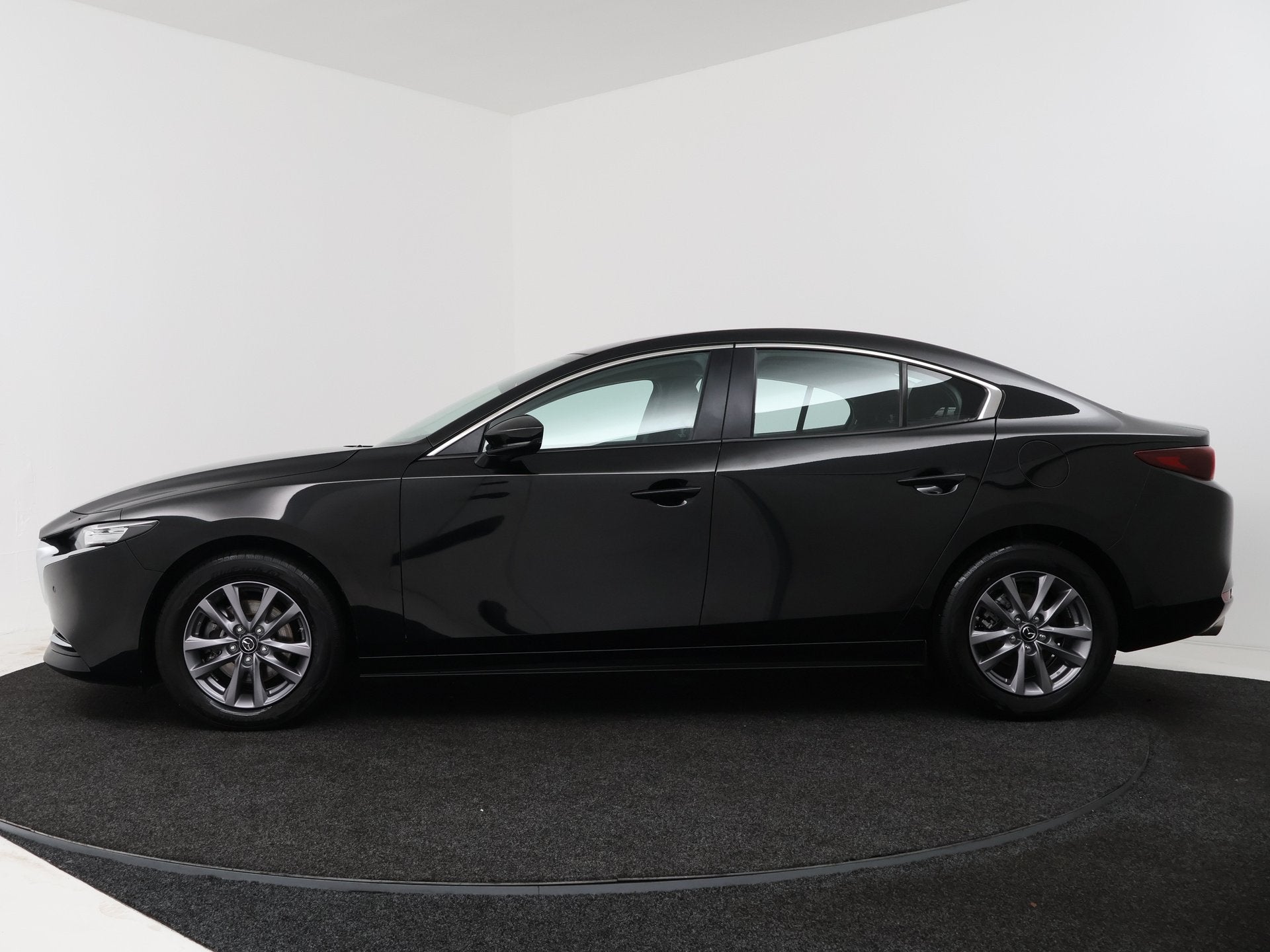 Mazda 3 2.0 e-SkyActiv-X M Hybrid 186 Comfort | Trekhaak | S, Auto's, Mazda, Voorwielaandrijving, Gebruikt, Zwart, Bedrijf