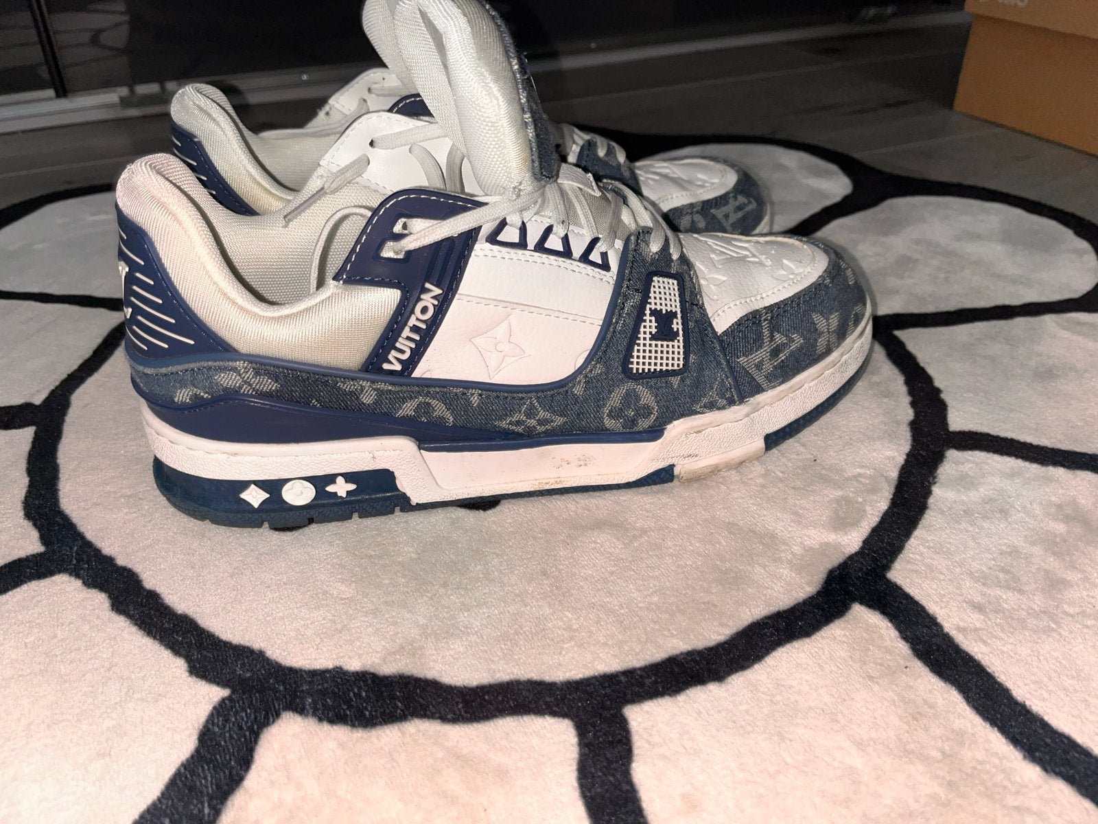 Louis Vuitton Trainers Maat 44 - Zo goed als nieuw, Ophalen of Verzenden, Zo goed als nieuw, Sneakers of Gympen