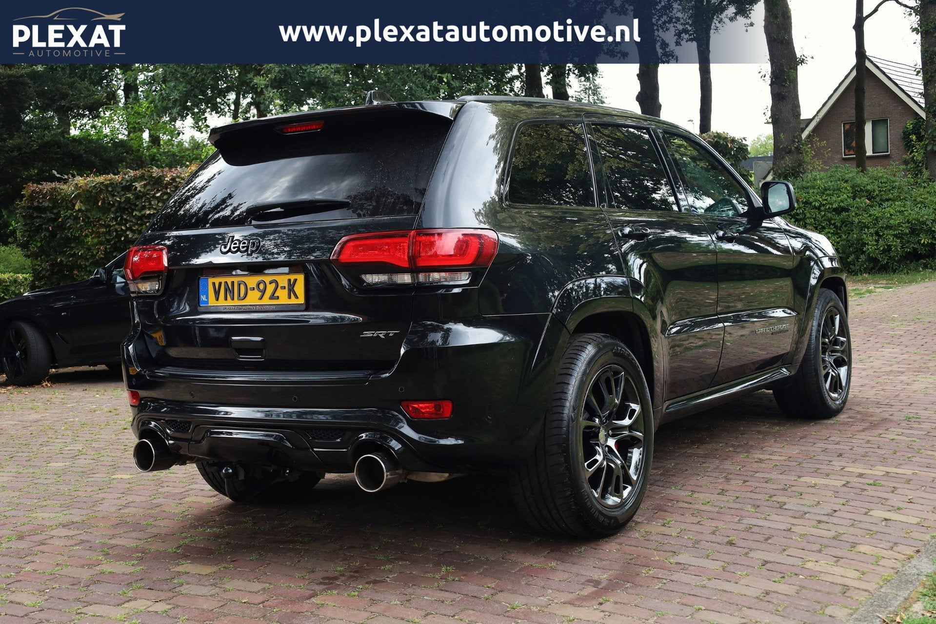 Jeep Grand Cherokee 6.4 V8 SRT8 Aut. | Grijs Kenteken | LPG-, Gebruikt, Zwart, Leder, Bedrijf