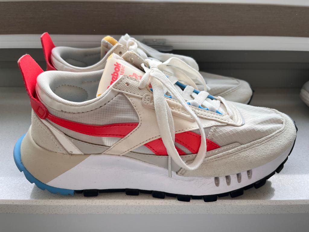 Reebok Classic Legacy AZ - Zo goed als nieuw - maat 36, Ophalen of Verzenden, Zo goed als nieuw, Wit, Sneakers of Gympen