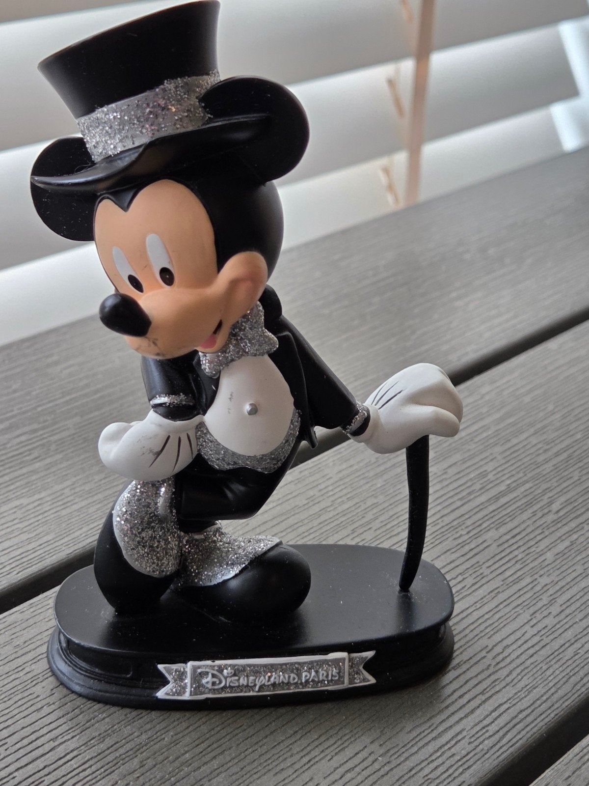 Leuk beeldje van hars Mickey, Ophalen of Verzenden, Mickey Mouse, Zo goed als nieuw, Beeldje of Figuurtje