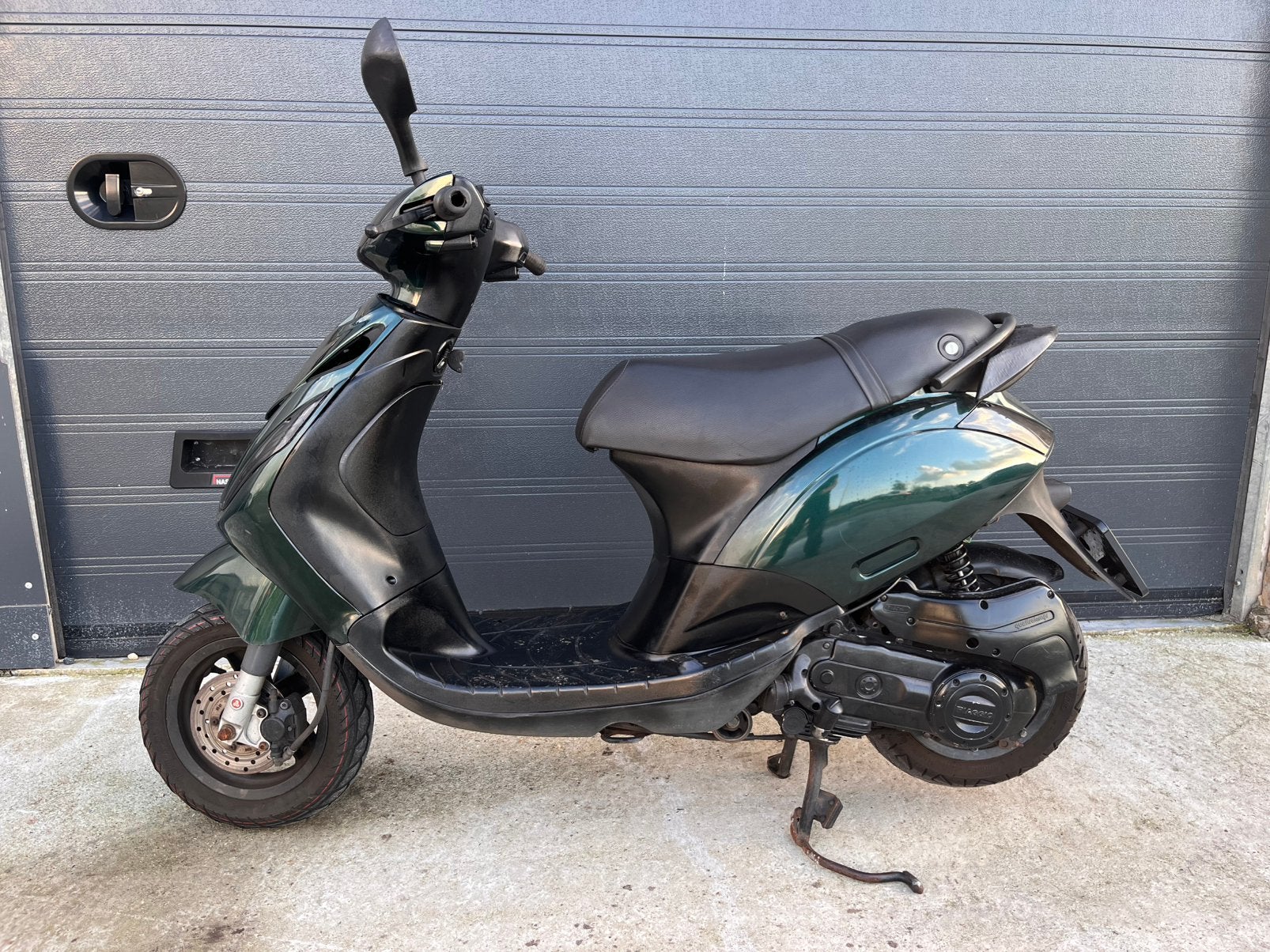 Piaggio zip brom injectie E4, Fietsen en Brommers, Ophalen, Maximaal 45 km/u, Zip, Zo goed als nieuw