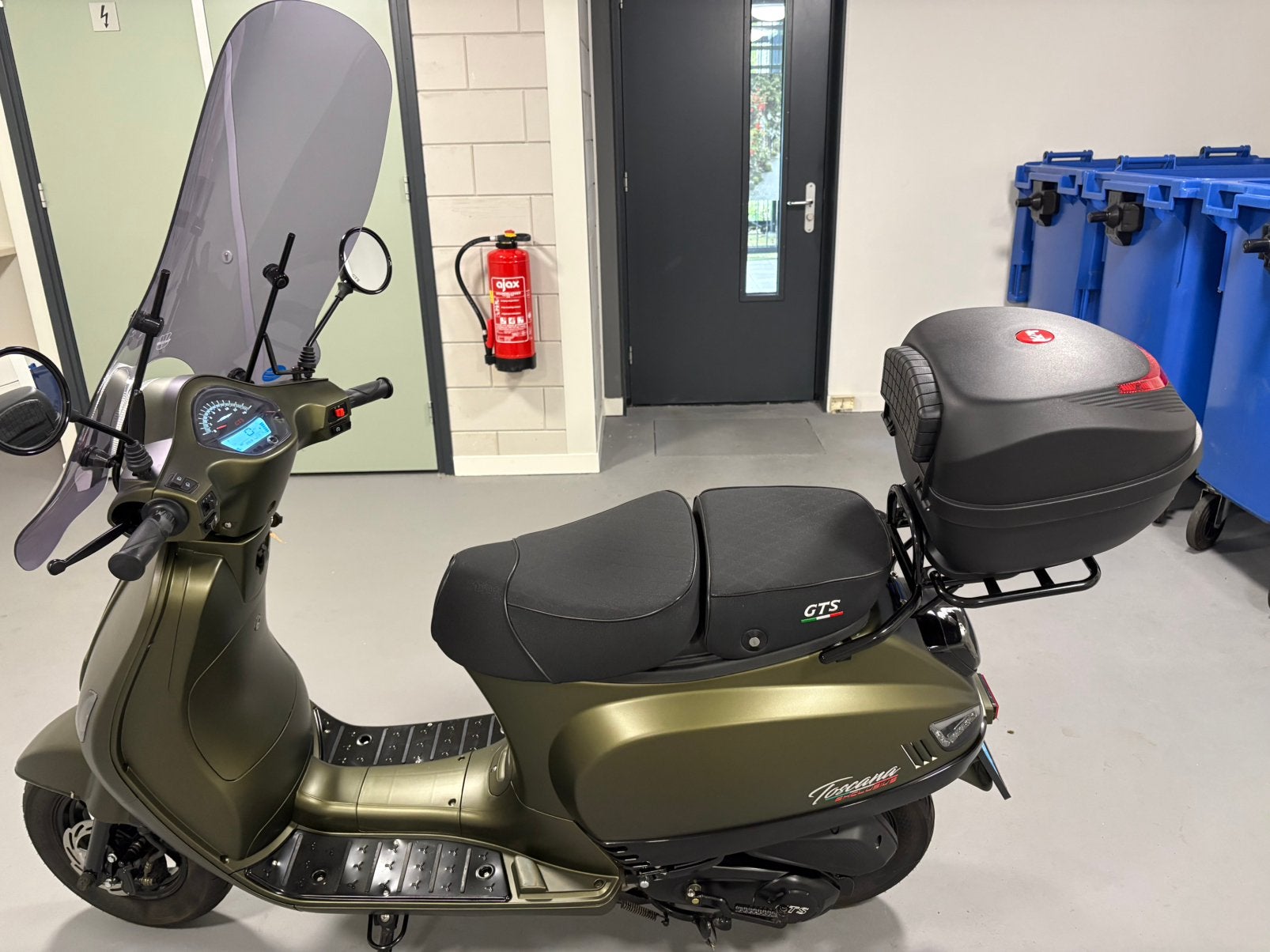 TE KOOP SNORSCOOTER GTS EXCLUSIEF, Ophalen, Zo goed als nieuw, Benzine, Overige merken
