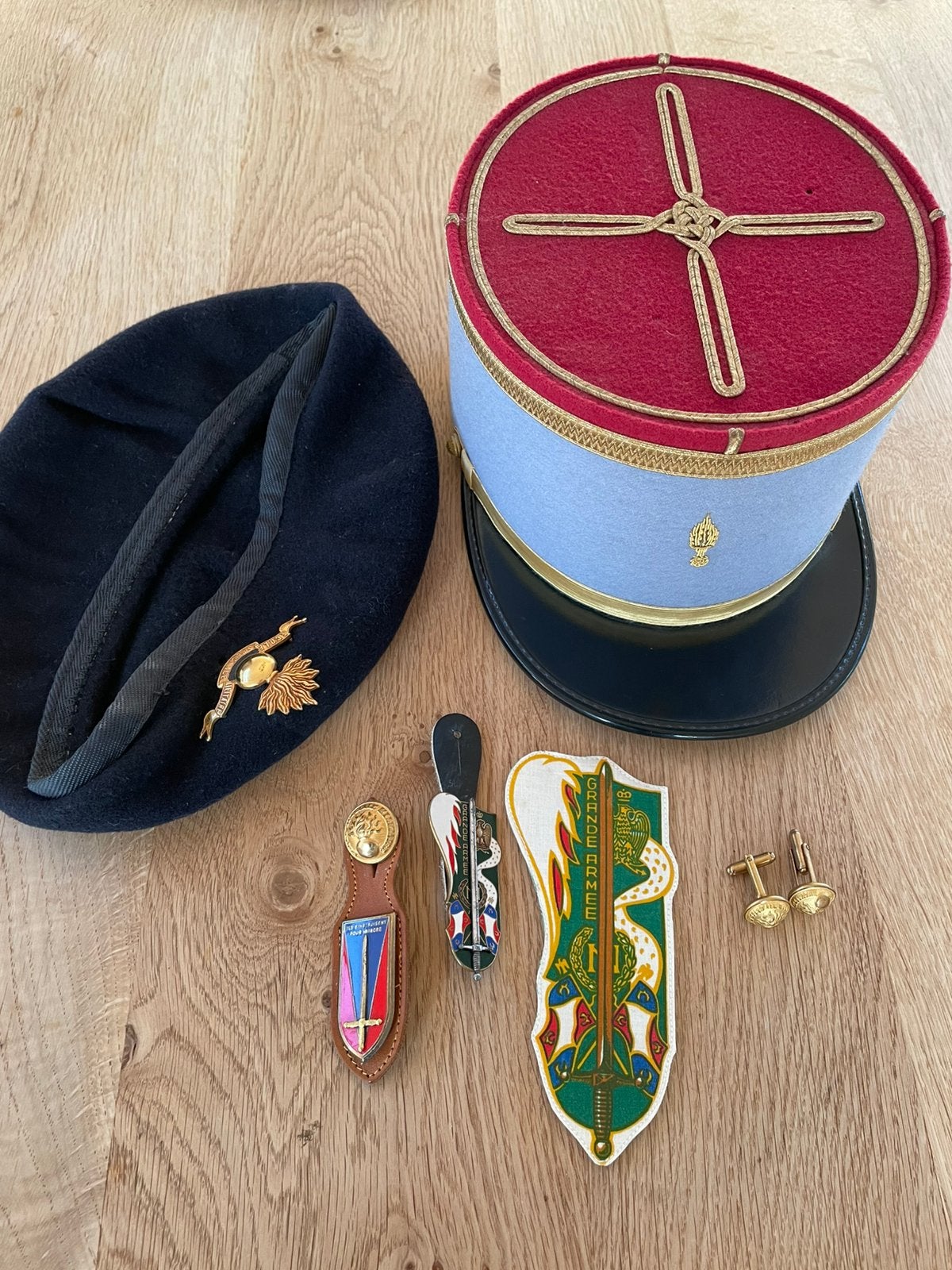 Franse Militaire Academie Saint Cyr EMS, Verzamelen, Ophalen of Verzenden, Landmacht, Overige gebieden, Embleem of Badge