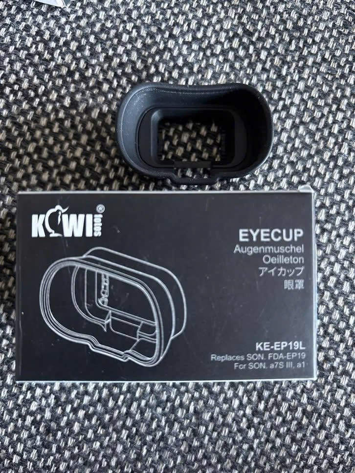 KIWI KE-EP19L Oogschelp voor Sony a7S III, a1, a7v, a9, Ophalen of Verzenden, Zo goed als nieuw, Sony, Geen optische zoom