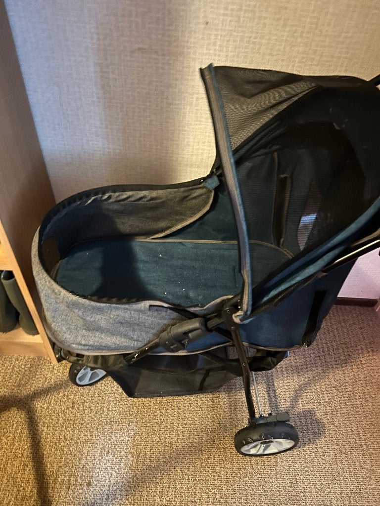 Te koop, honden buggy, Ophalen, Zo goed als nieuw, Hondenbuggy