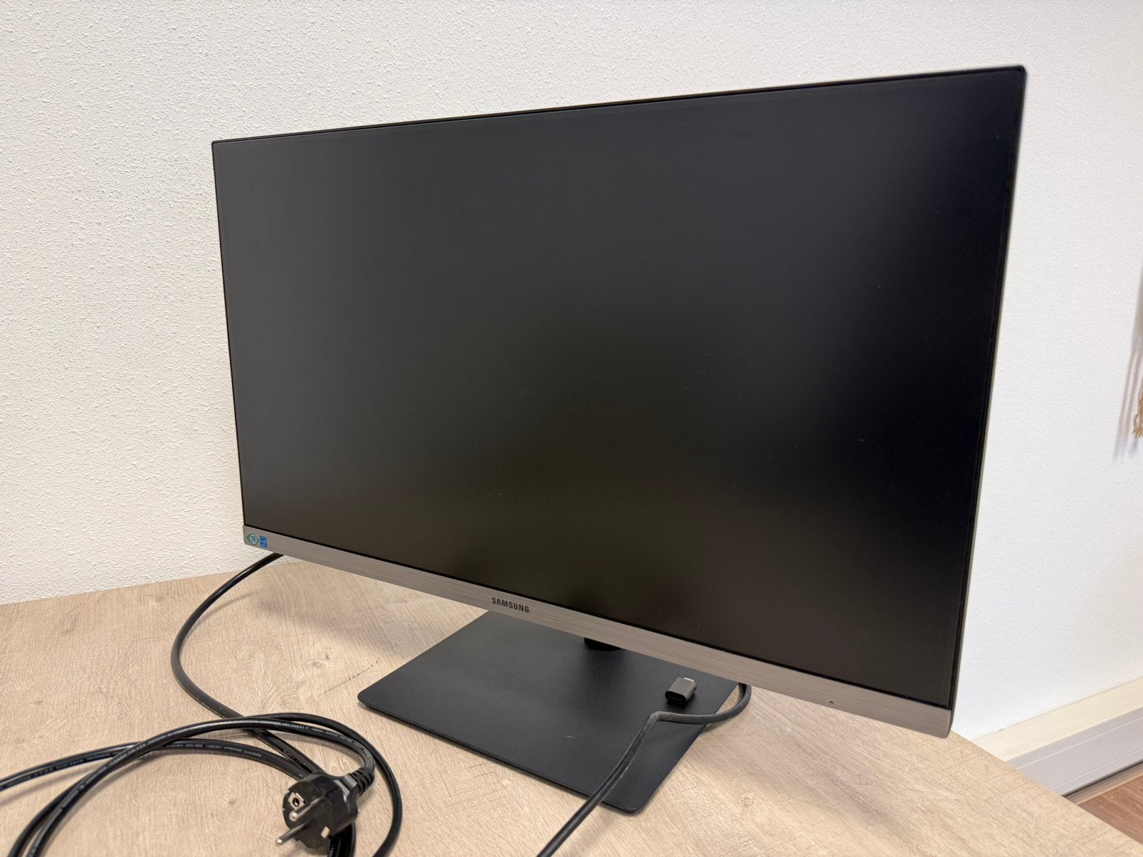 Zgan Monitor samsung 24 inch draaibaar, Computers en Software, Draaibaar, IPS, Full HD, Ophalen of Verzenden