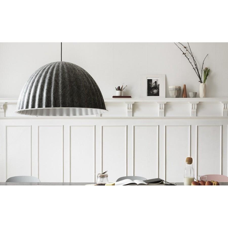 Muuto Under The Bell Hanglamp - Grijs Vilt, Huis en Inrichting, Lampen | Hanglampen, Ophalen, Kunststof, Zo goed als nieuw, 75 cm of meer