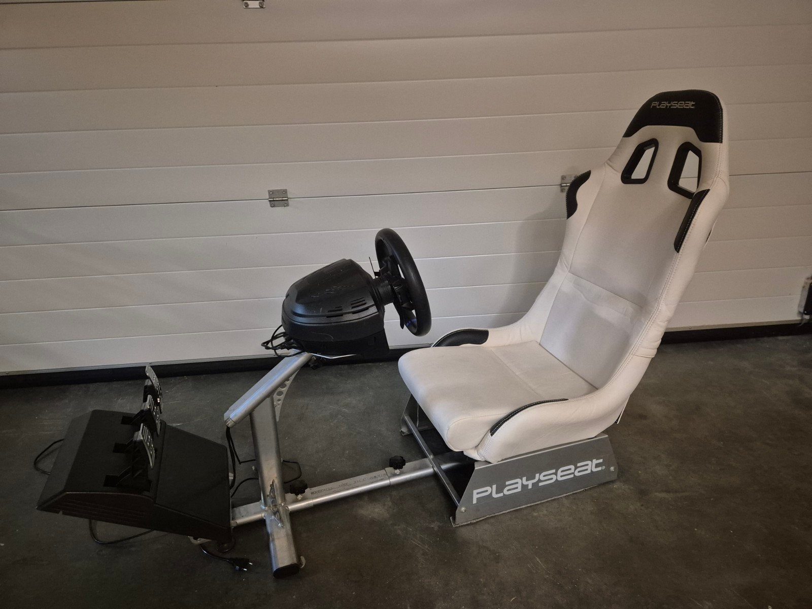 Playseat racestoel met Thrustmaster T300 RS GT racestuur, Ophalen, Racestoel, Gebruikt, Force feedback