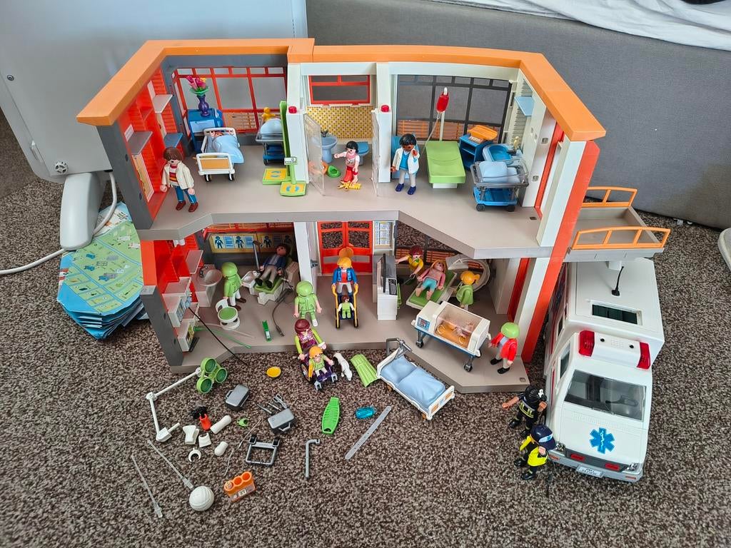 PLAYMOBIL Ziekenhuis met ambulance en veel extra's, Ophalen of Verzenden