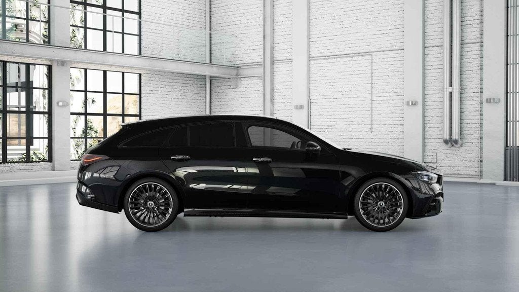 Mercedes-Benz CLA-klasse Shooting Brake 180 Business Solutio, Auto's, Mercedes-Benz, CLA, 136 pk, 4 cilinders, Zwart