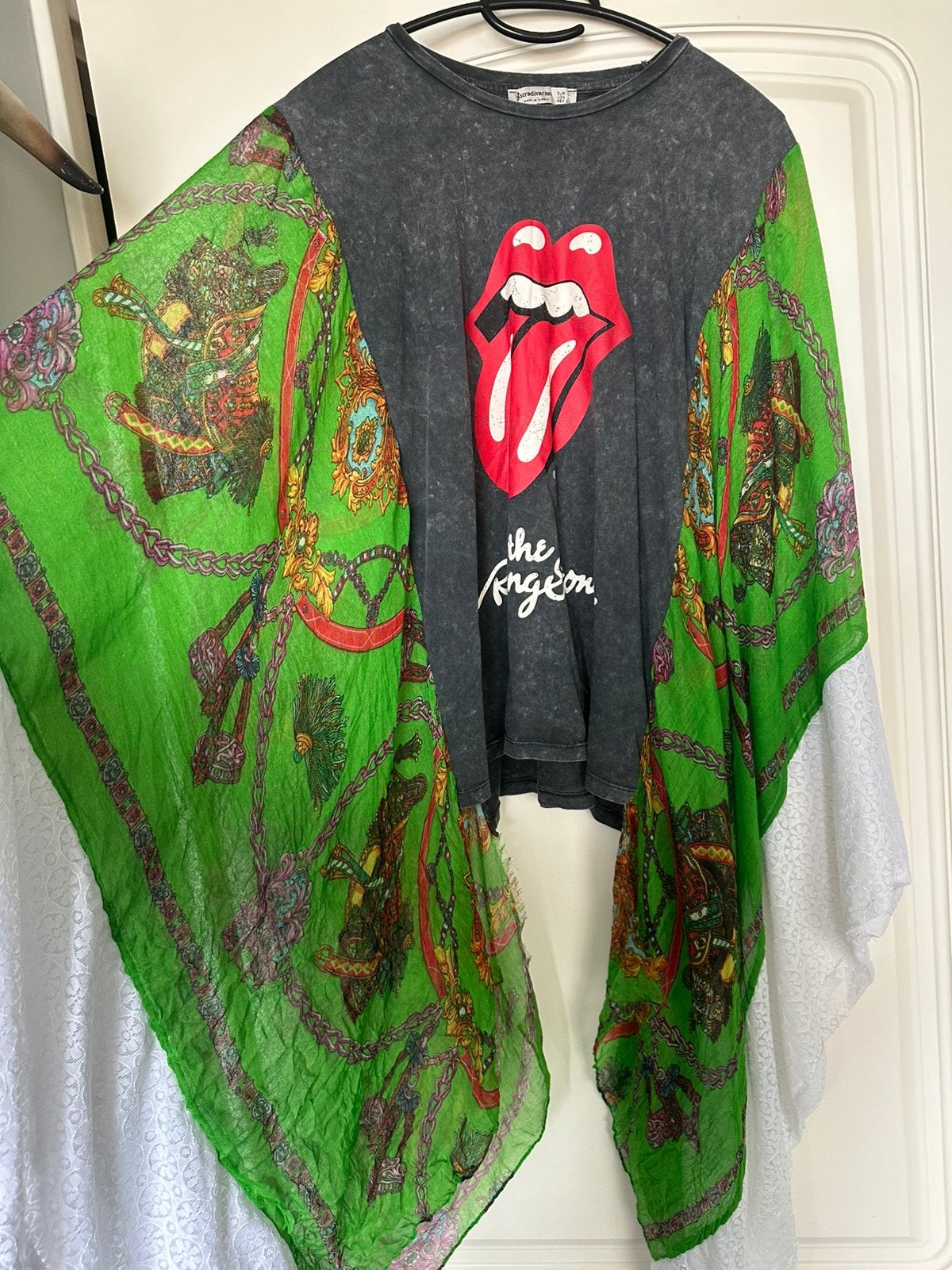 The Rolling Stones , handmade tuniek , one size, Kleding | Dames, Ophalen of Verzenden, Zo goed als nieuw, Maat 42/44 (L), Overige kleuren