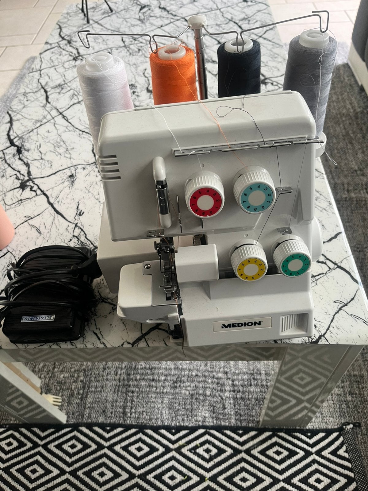 Overlok machine, Ophalen, Zo goed als nieuw, Lockmachine, Overige merken