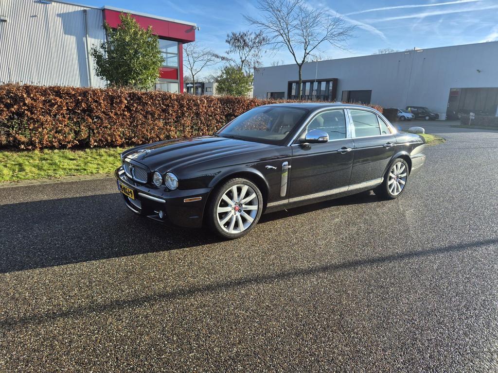 Jaguar XJ 3.0 V6 Schuifdak/PDC/Leer enz nette auto Youngtime, Auto's, Jaguar, Automaat, 238 pk, Achterwielaandrijving, Gebruikt