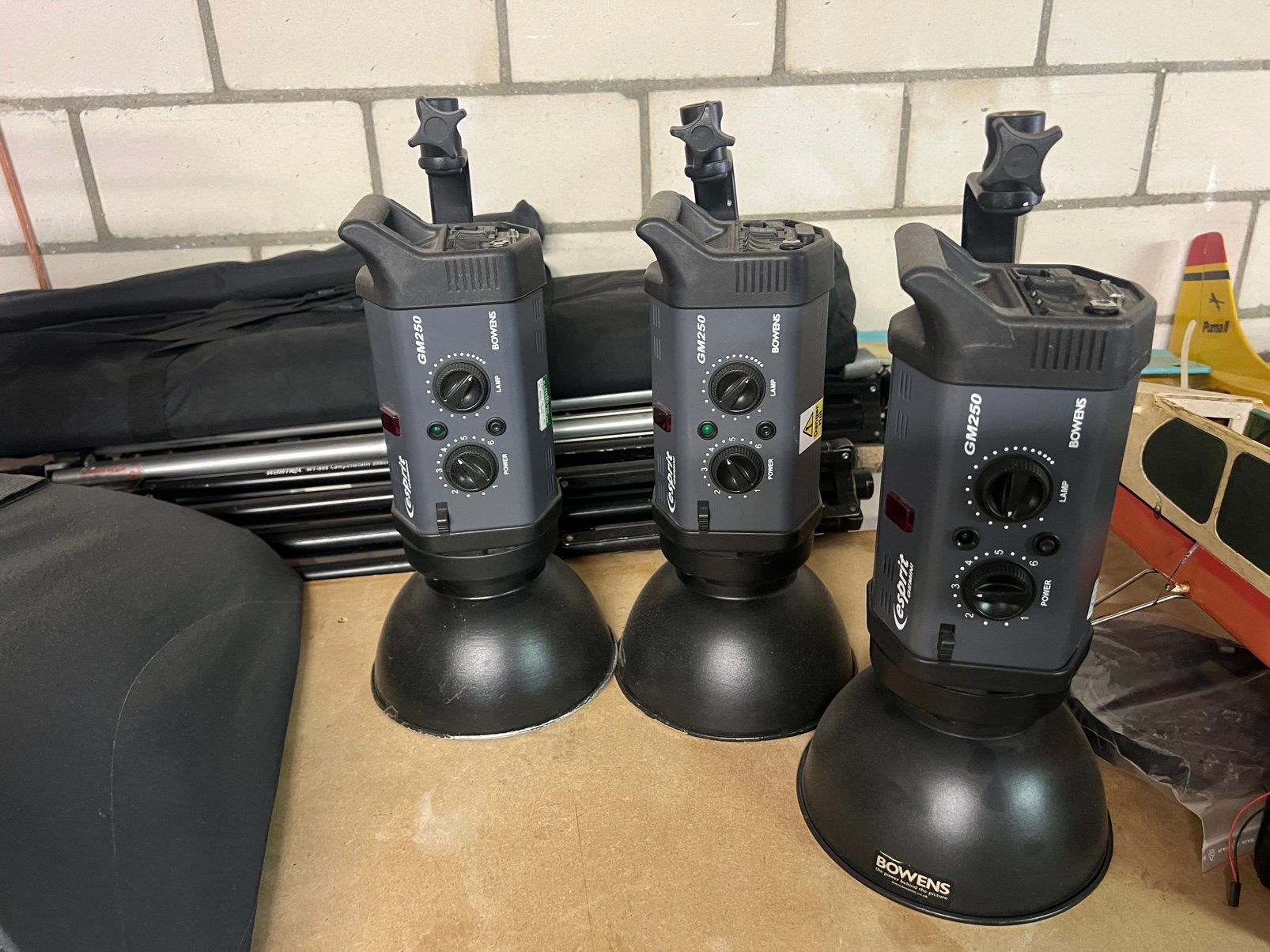 Bowens Esprit 250 monoblocks met statieven., Belichting, Ophalen, Gebruikt