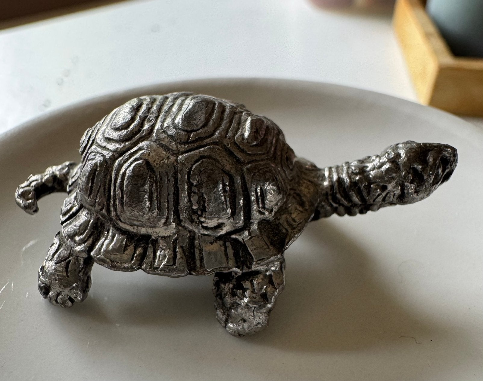 Schildpad beeldje - gedetailleerd miniatuur, Verzamelen, Ophalen of Verzenden, Dier