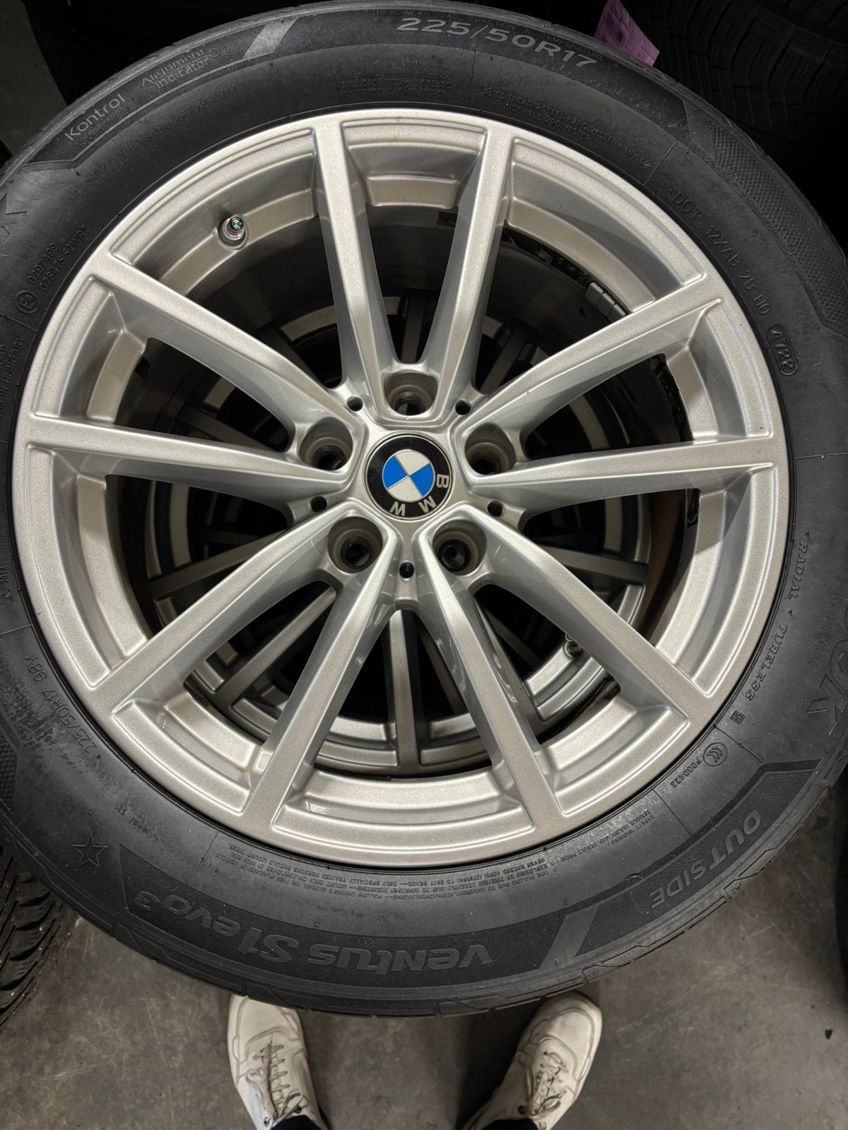 Originele 17 inch BMW 3 Serie G20 G21 G22 zeer netjes, Ophalen, Gebruikt, Banden en Velgen, 17 inch