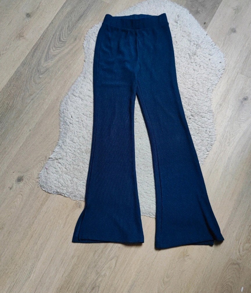 Hema flared broek maat 134/140 nieuw, Broek, Meisje, Nieuw, Ophalen of Verzenden