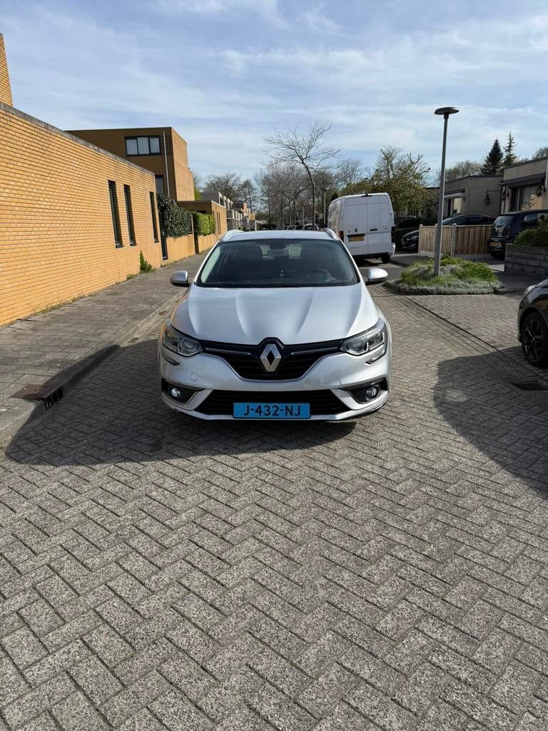Renault Mégane 1.5 Energy dCi 110pk EDC 2017 Grijs, 1295 kg, 4 cilinders, Stationwagon, Diesel