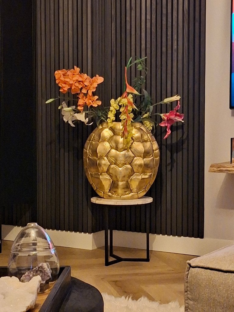 Turtle vaas goud, Huis en Inrichting, Woonaccessoires | Vazen, Ophalen, Zo goed als nieuw, Goud, Overige materialen