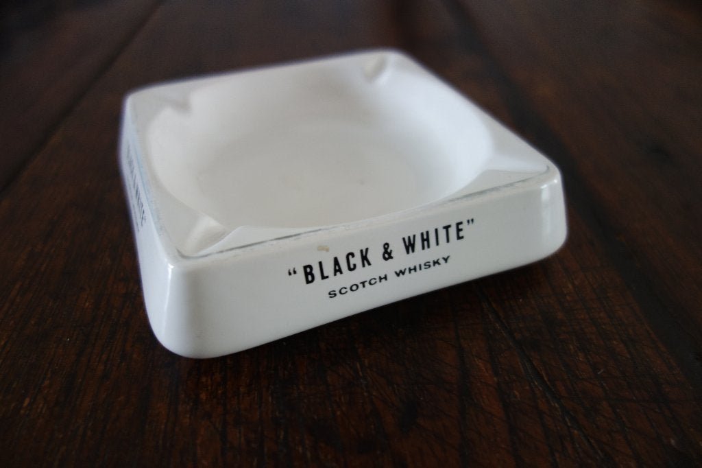 Asbak Whisky Black & White, Verzamelen, Ophalen of Verzenden, Zo goed als nieuw, Gebruiksvoorwerp