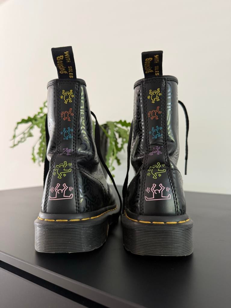 Dr. Martens Keith Haring 1460 Laarzen Zwart, Zwart, Lage of Enkellaarzen, Ophalen of Verzenden, Zo goed als nieuw