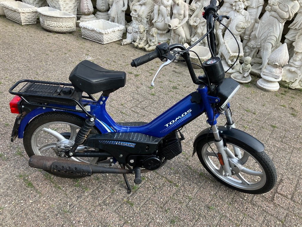 leuke  Tomos bj 2013 snor weinig km .standard 35 km, Ophalen, 0 versnellingen, 49 cc, Zo goed als nieuw