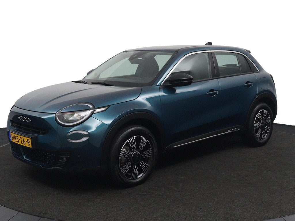Fiat 600 1.2 Hybrid Urban Rijklaarprijs!, Auto's, Fiat, Stof, Gebruikt, 1199 cc, Blauw