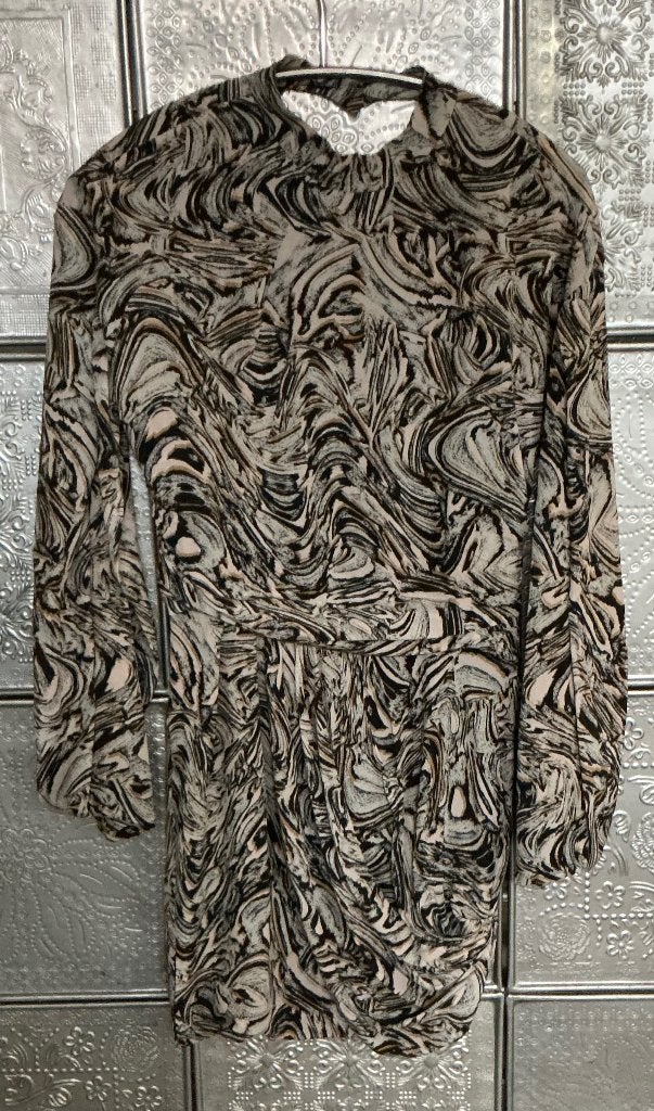 Prachtige Iro zijden jurk.  Mt 38. Nieuw!!!, Maat 38/40 (M), Overige kleuren, Ophalen of Verzenden, Knielengte