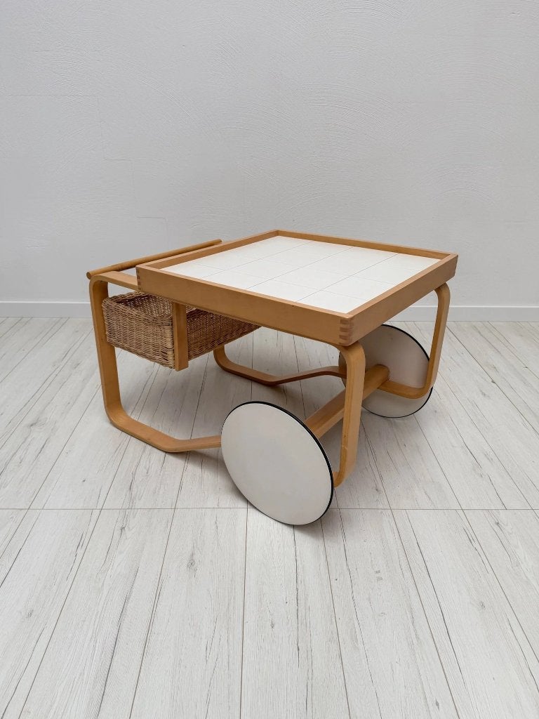 Alvar Aalto 900 theewagen Artek Finland vintage design, Huis en Inrichting, Vintage, Ophalen of Verzenden, Zo goed als nieuw, 75 cm of meer
