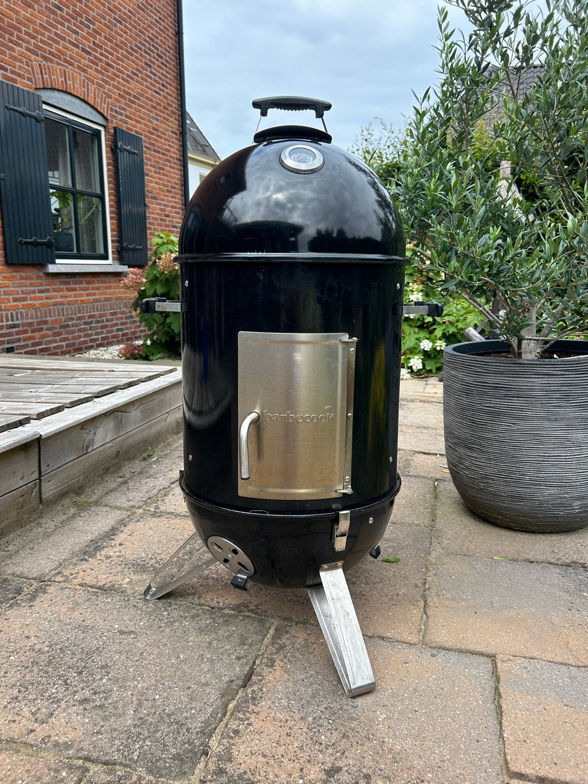 Barbecook Oskar M 3-in-1 Smoker: Rookoven, BBQ & Vuurschaal, Tuin en Terras, Houtskoolbarbecues, Ophalen, Gebruikt