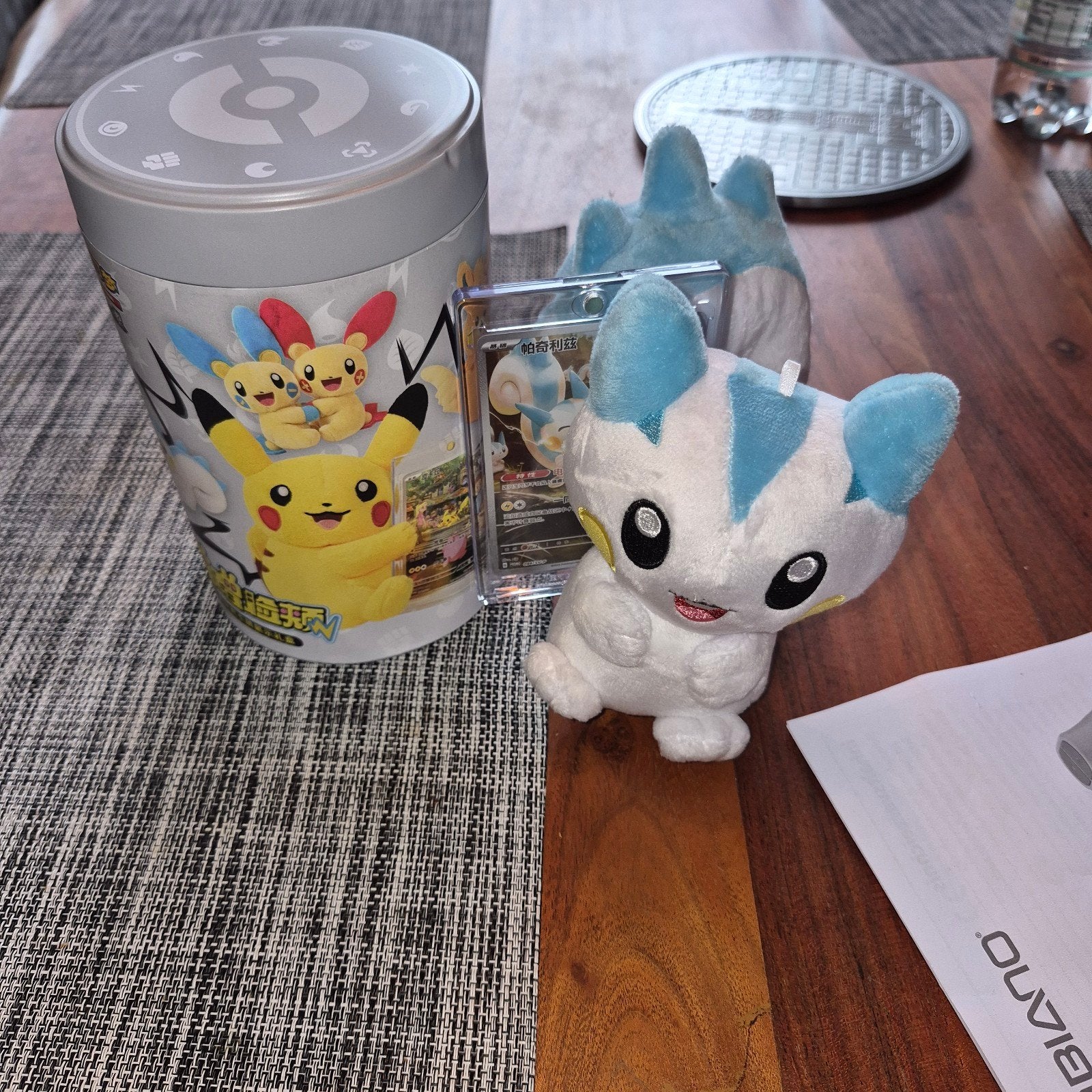 Pokémon Pachirisu knuffel en promo kaart set, Ophalen of Verzenden, Nieuw, Overige typen