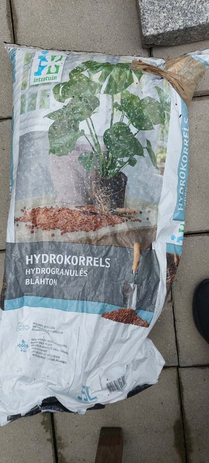 Plantenartikelen: hydrokorrels, kalk, slakkendoder, Ophalen