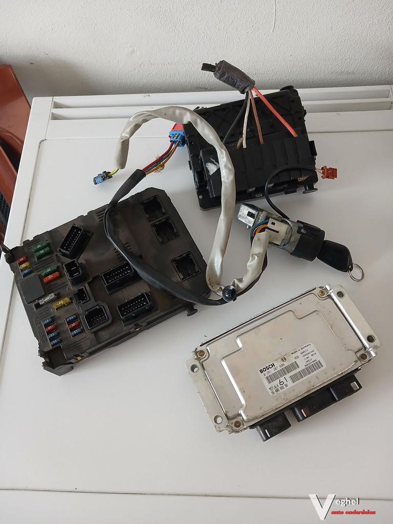 Peugeot Partner Bestel 1.6/16v ECU set met contactslot en 1, Gebruikt, -, -, Ophalen of Verzenden