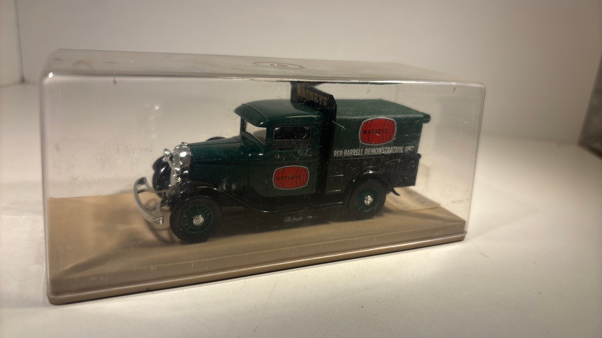 Ford pick up 1932 solido 1.43, Auto, Solido, Ophalen of Verzenden, A
