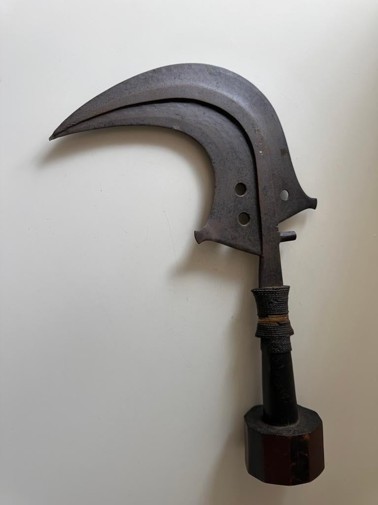 Antiek Mangbetu Trumbash bijl collectie Antropoloog 1900, Ophalen of Verzenden
