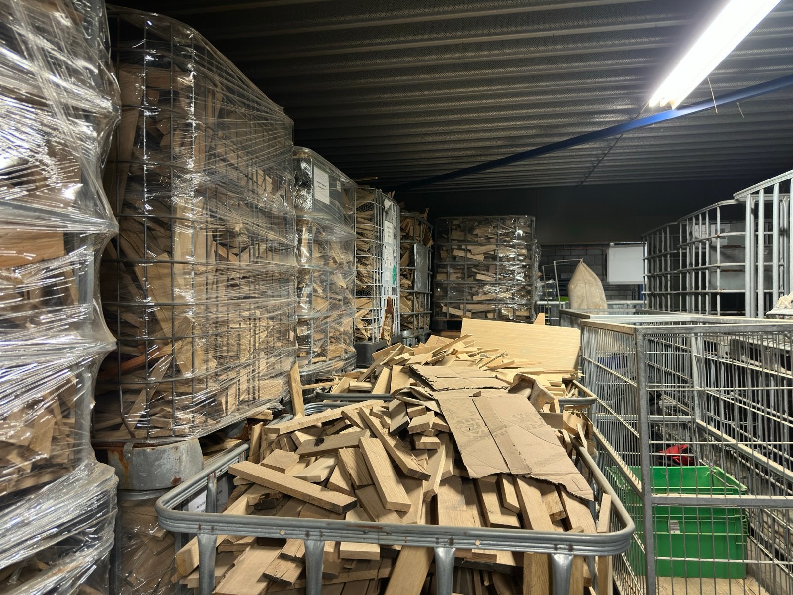 Eikenhout brandhout - Ideaal voor kachel of vuurkorf, Tuin en Terras, Haardhout, 6 m³ of meer, Ophalen, Eikenhout, Blokken